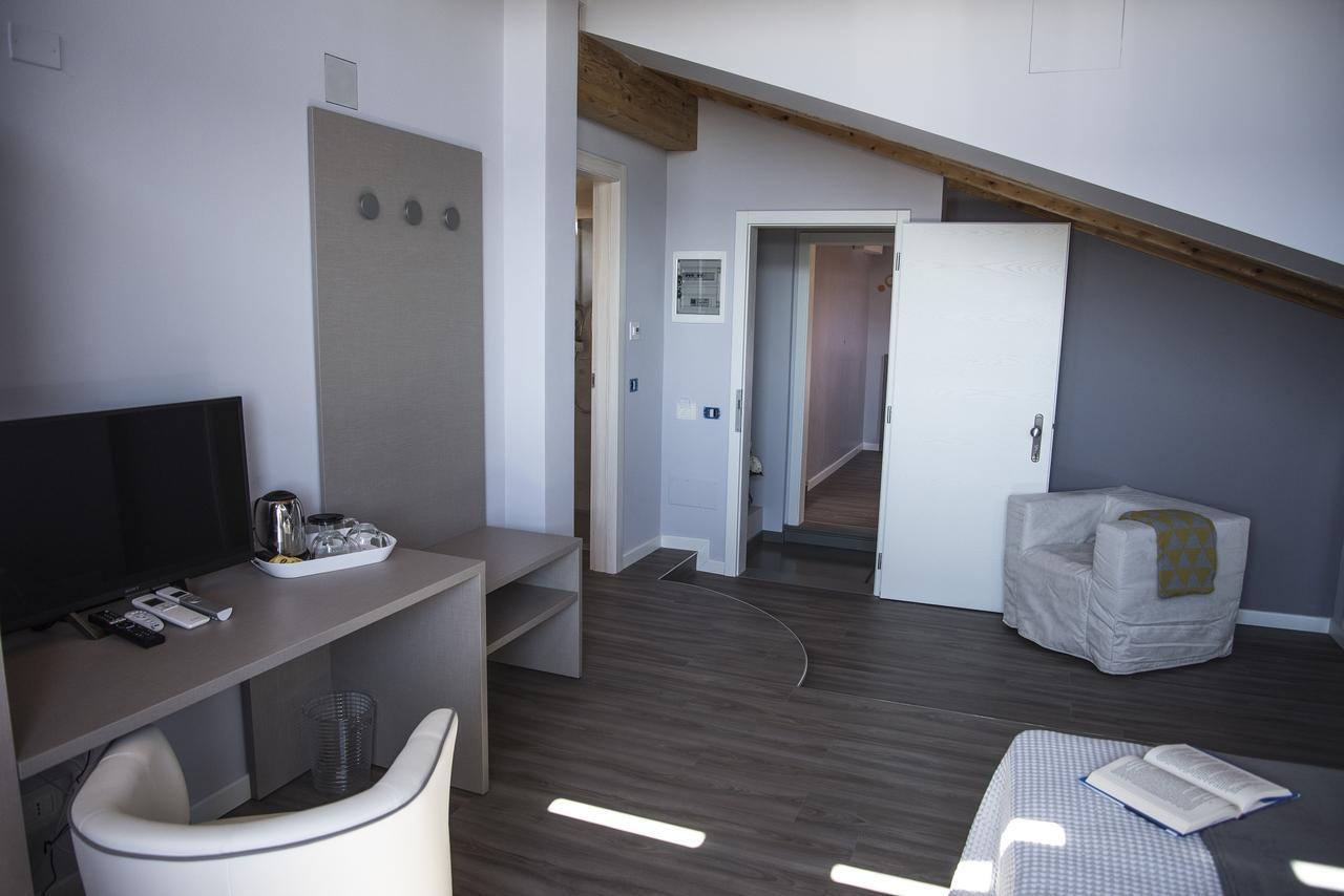Michela Bb & Relais Bed & Breakfast Lonato Dış mekan fotoğraf